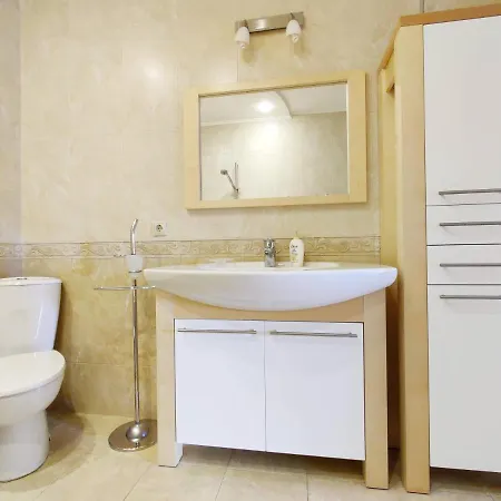 Casa de Campo будинок з басейном біля моря для сімейного відпочинку *