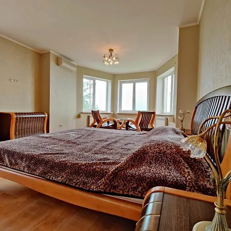 Country house будинок з басейном біля моря для сімейного відпочинку *