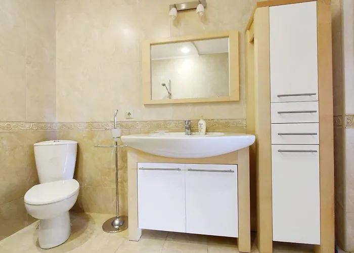 Country house будинок з басейном біля моря для сімейного відпочинку *