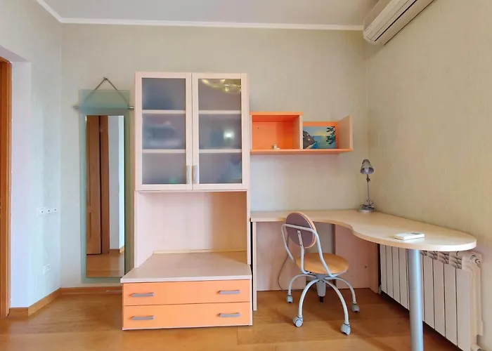 будинок з басейном біля моря для сімейного відпочинку Одесса