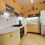 будинок з басейном біля моря для сімейного відпочинку *